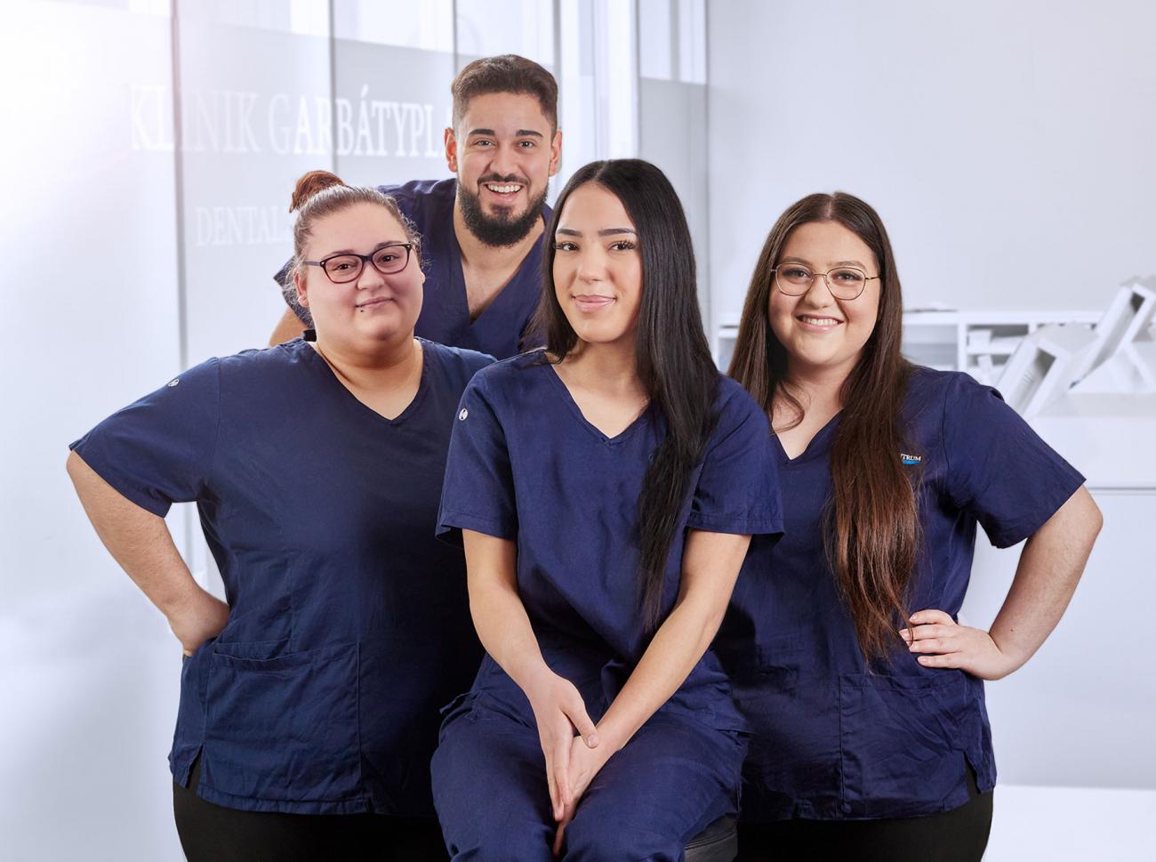 dentalzentrum_berlin_pankow_zahnarzt_auszubildende