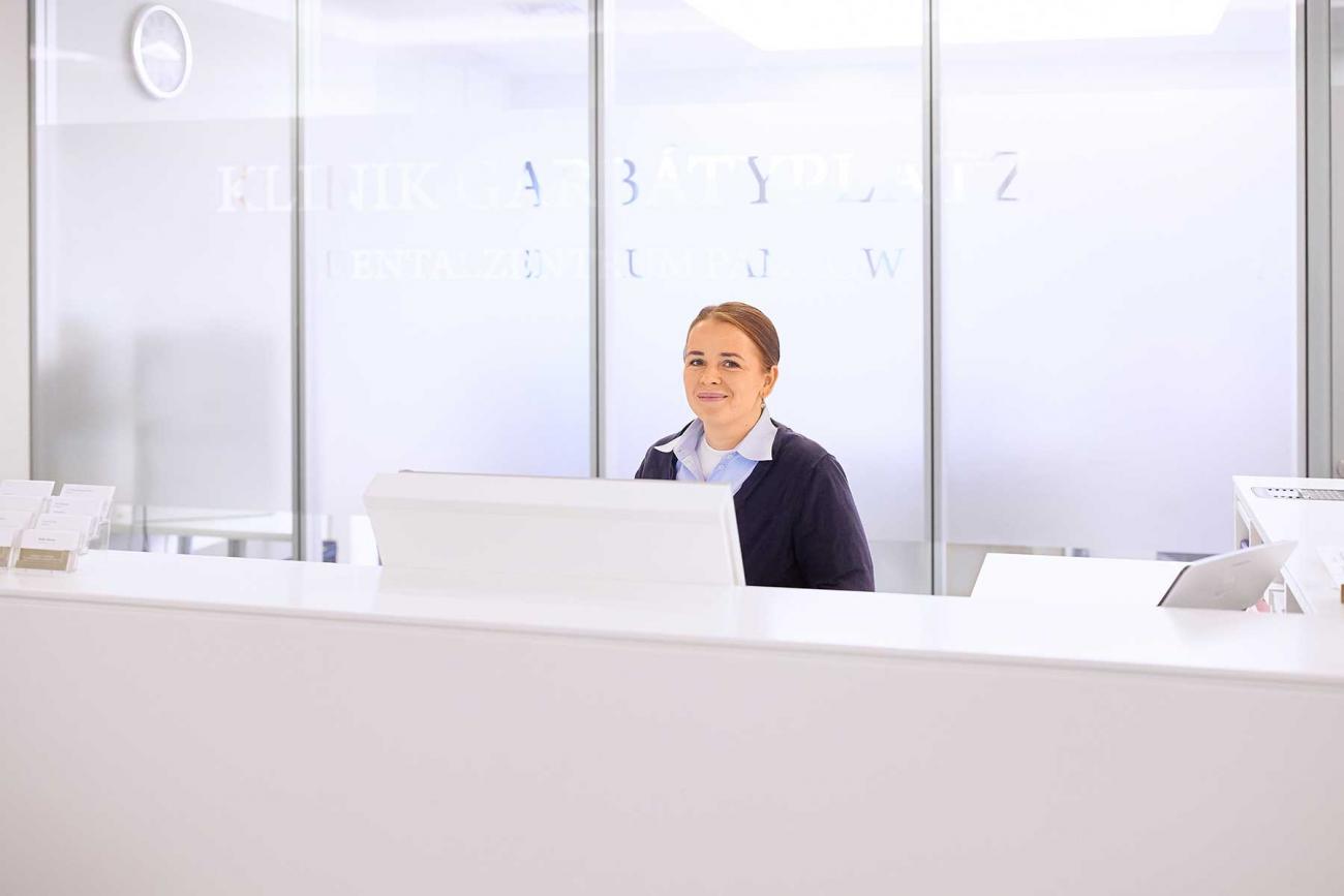 dentalzentrum_berlin_pankow_zahnarzt_counter