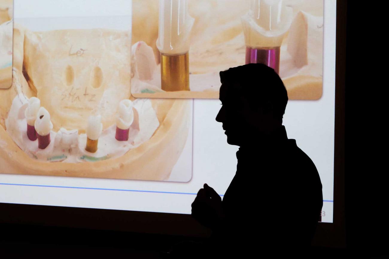 dentalzentrum_berlin_pankow_zahnarzt_veranstaltung_implantat